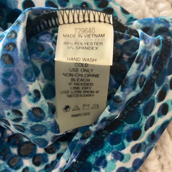 Chaus Blue and White Wrap Women's Sleeveless Blouse - Picture 8 of 8